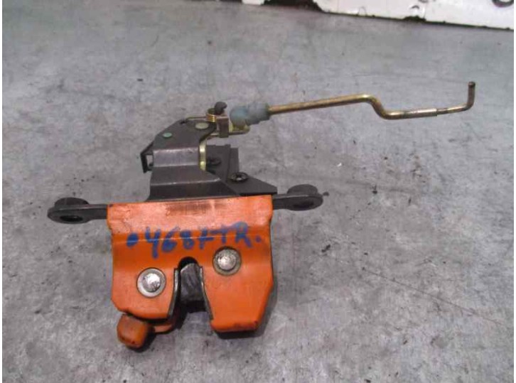 Recambio de cerradura maletero / porton para skoda octavia berlina (1u2) 1.9 tdi referencia OEM IAM 1U6827501C 5 PUERTAS