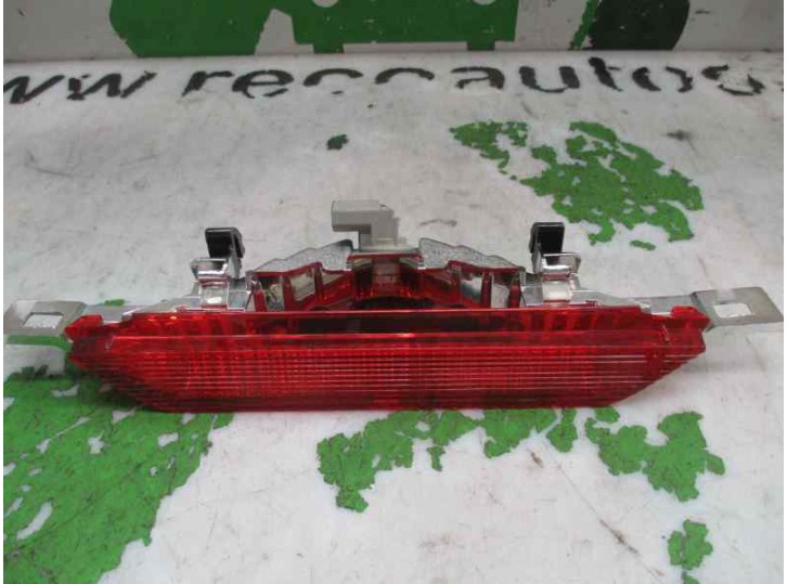 Recambio de luz central de freno para toyota corolla (e12) 1.6 16v referencia OEM IAM   