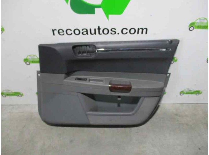Replacement front right door trim panel for Chrysler 300 C 3.5 CAT OEM IAM reference 1AF441DBAC GREY AND BLACK 4D