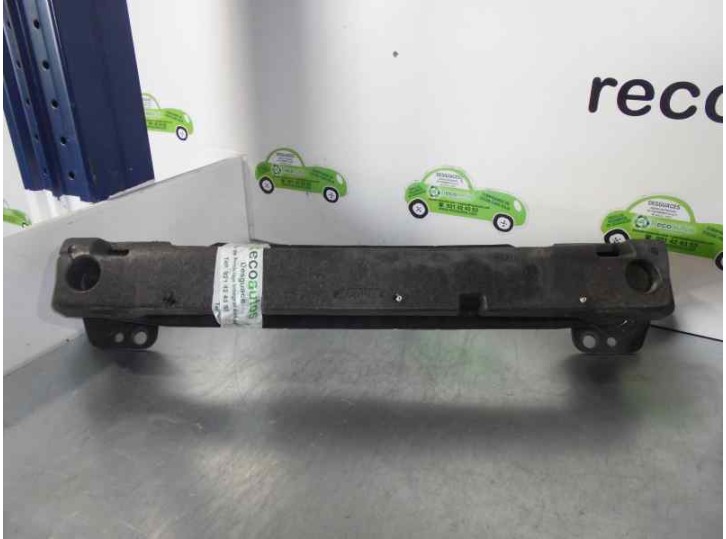 Recambio de refuerzo paragolpes delantero para smart coupe 0.6 turbo cat referencia OEM IAM HIERRO Y ESPUMA 