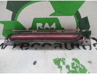 Recambio de luz central de freno para ford focus berlina (cak) 1.8 tddi turbodiesel cat referencia OEM IAM 13A613 