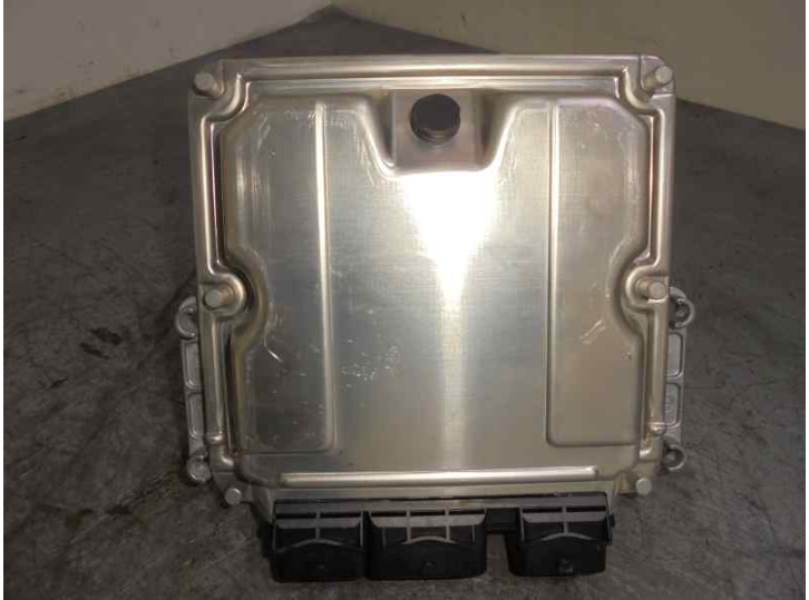 Recambio de centralita motor uce para citroën c5 berlina 2.0 hdi referencia OEM IAM 9652386080 0281011340 BOSCH