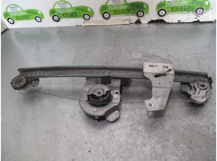 Replacement front left window regulator for Peugeot 107 1.0 cat (384f) OEM IAM reference 698200H020 2 PINS 3 DOORS.