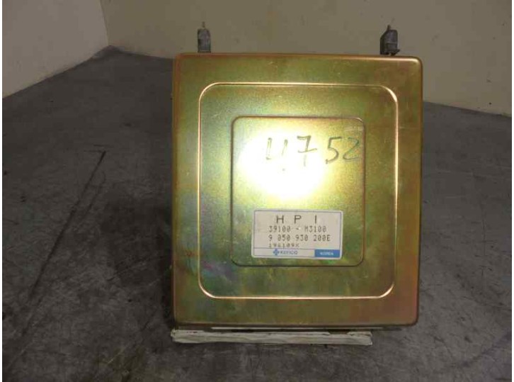 Recambio de centralita motor uce para mitsubishi santamo (hyundai) 2.0 cat referencia OEM IAM 39100M3100 9050930200E KEFICO