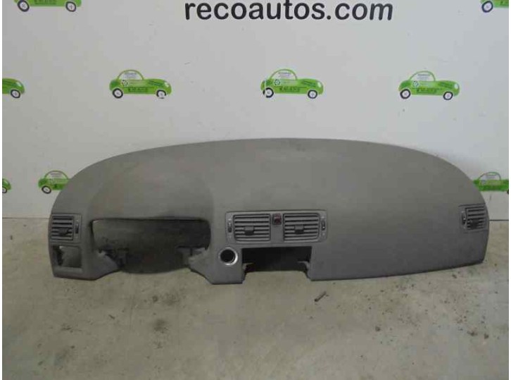Recambio de salpicadero para volvo v50 familiar 2.0 diesel cat referencia OEM IAM GRIS 