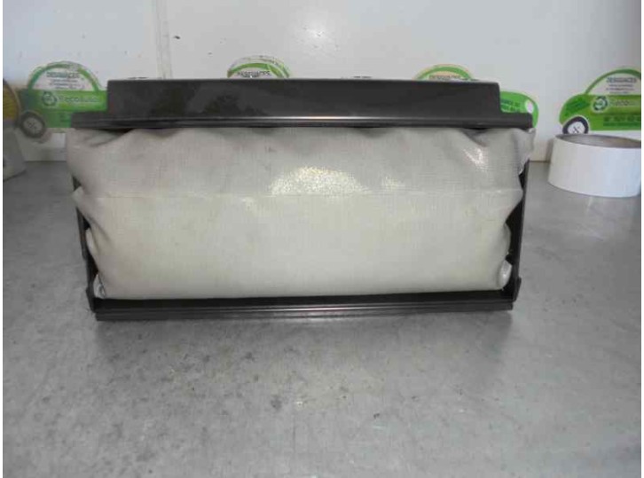 Recambio de airbag delantero derecho para kia carens 2.0 turbodiesel cat referencia OEM IAM 0K2FA57K50 