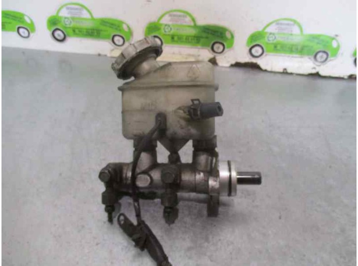 Recambio de bomba freno para kia carens 2.0 turbodiesel cat referencia OEM IAM 