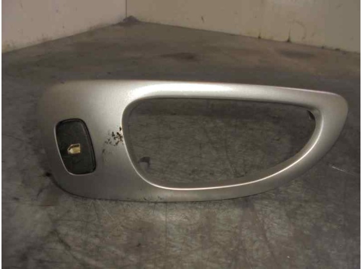 Replacement rear right window lift switch for Peugeot 307 (S1) XS OEM IAM reference 96360166XT 