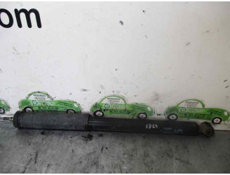 Recambio de amortiguador trasero izquierdo para mercedes-benz clase c (w203) berlina 2.0 compresor cat referencia OEM IAM 203326