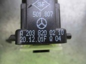 Recambio de mando elevalunas trasero izquierdo para mercedes-benz clase c (w203) berlina 2.0 compresor cat referencia OEM IAM A2