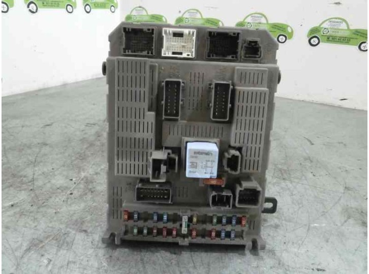Recambio de caja reles / fusibles para citroën c5 berlina 2.2 hdi fap cat (4hx / dw12ed4) referencia OEM IAM 