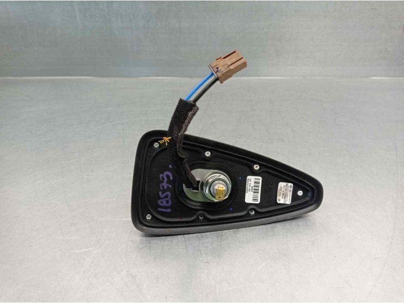 Recambio de antena para kia xceed 1.0 tgdi cat referencia OEM IAM 96210J7600C  