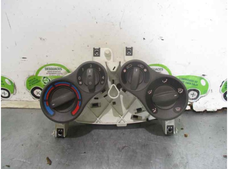 Recambio de mando calefaccion / aire acondicionado para fiat panda (169) 1.2 cat referencia OEM IAM 5A0240100 DENSO