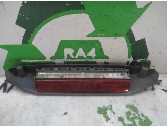 Recambio de luz central de freno para fiat panda (169) 1.2 cat referencia OEM IAM 0735392505  