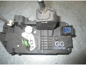 Recambio de cerradura puerta trasera izquierda para opel corsa c 1.3 16v cdti cat (z 13 dt / ln9) referencia OEM IAM 13154793 3 