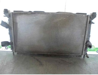 Recambio de radiador agua para ford focus berlina (cap) 1.6 tdci cat referencia OEM IAM 3M5H8005 