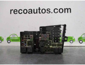 Recambio de caja reles / fusibles para volvo s40 berlina 1.8 cat referencia OEM IAM 8518818000 8688040 