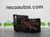Recambio de caja reles / fusibles para volvo s40 berlina 1.8 cat referencia OEM IAM 8518818000 8688040 