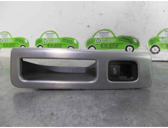 Recambio de mando elevalunas trasero derecho para volvo s40 berlina 1.8 cat referencia OEM IAM 30658449  