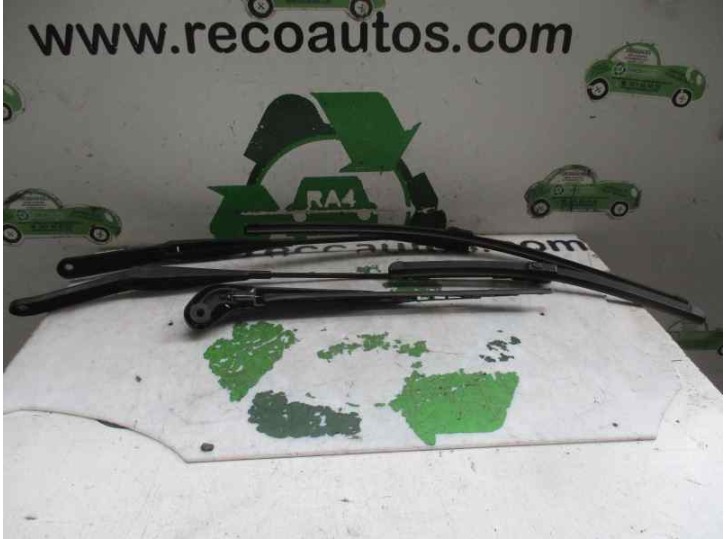 Recambio de brazo limpia delantero derecho para ford focus berlina (cap) 1.6 16v cat referencia OEM IAM 