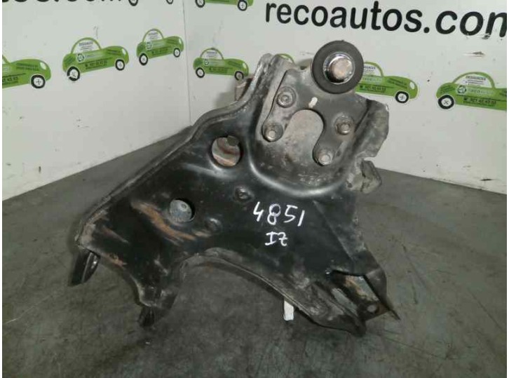 Recambio de brazo suspension inferior delantero izquierdo para nissan terrano/terrano.ii (r20) 2.7 turbodiesel referencia OEM IA