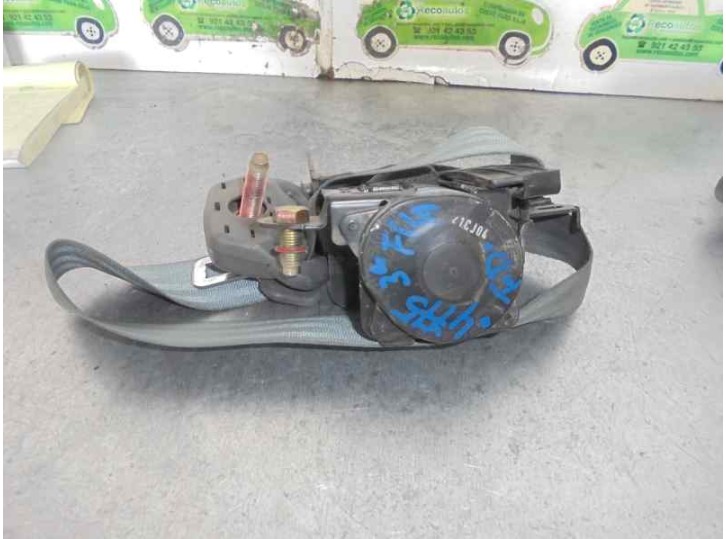 Recambio de cinturon seguridad trasero derecho para kia carens 2.0 turbodiesel cat referencia OEM IAM 5 PUERTAS