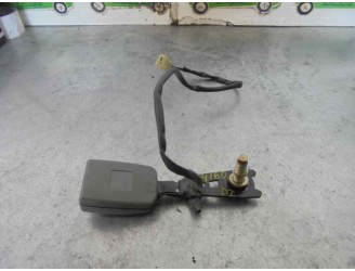 Recambio de enganche cinturon para kia rio 1.5 cat referencia OEM IAM 4 PUERTAS