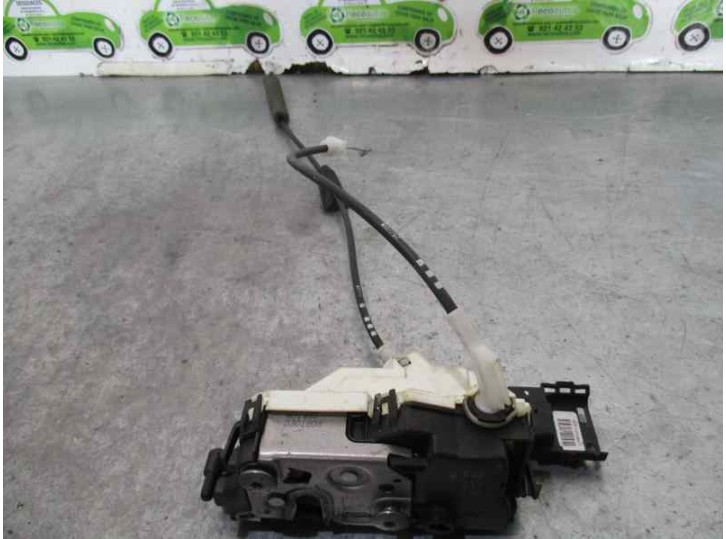 Right rear door lock replacement part for Peugeot 308 SW 1.6 16V HDI OEM IAM reference 5 DOORS