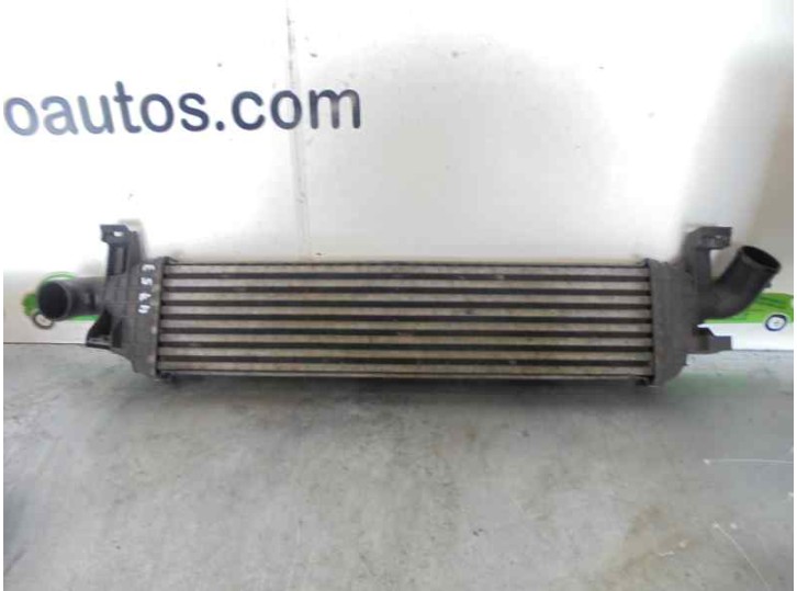 Recambio de intercooler para volvo v50 familiar 2.0 diesel cat referencia OEM IAM 