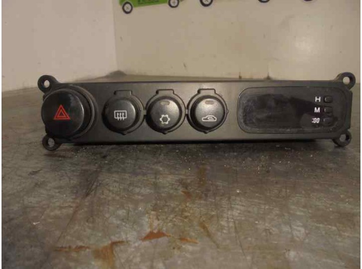 Recambio de warning para kia sportage 2.0 turbodiesel cat referencia OEM IAM 