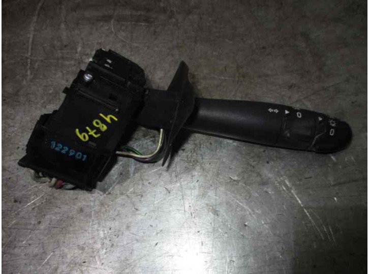 Recambio de mando luces para renault clio ii fase ii (b/cb0) 1.2 referencia OEM IAM   