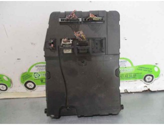 Recambio de caja reles / fusibles para renault megane ii classic berlina confort expression referencia OEM IAM 8200351182 S11840