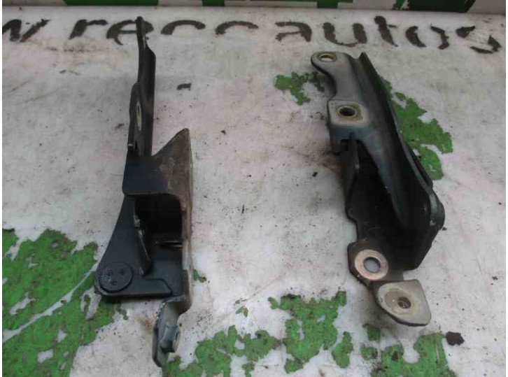 Replacement bonnet hinge for Mitsubishi Santamo (Hyundai) 2.0 CAT OEM IAM reference 
