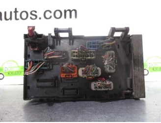 Recambio de caja reles / fusibles para chrysler voyager (rg) 2.5 crd cat referencia OEM IAM 0472755080AD 0503058932 