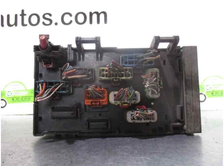 Recambio de caja reles / fusibles para chrysler voyager (rg) 2.5 crd cat referencia OEM IAM 0472755080AD 0503058932 