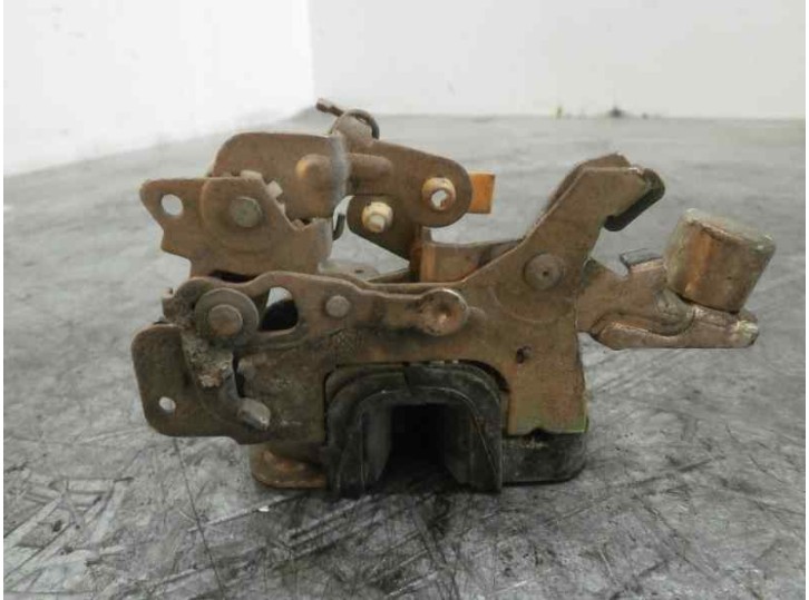 Recambio de cerradura puerta trasera derecha para opel astra f berlina 1.4 cat (l48) referencia OEM IAM 90381783 5 PUERTAS