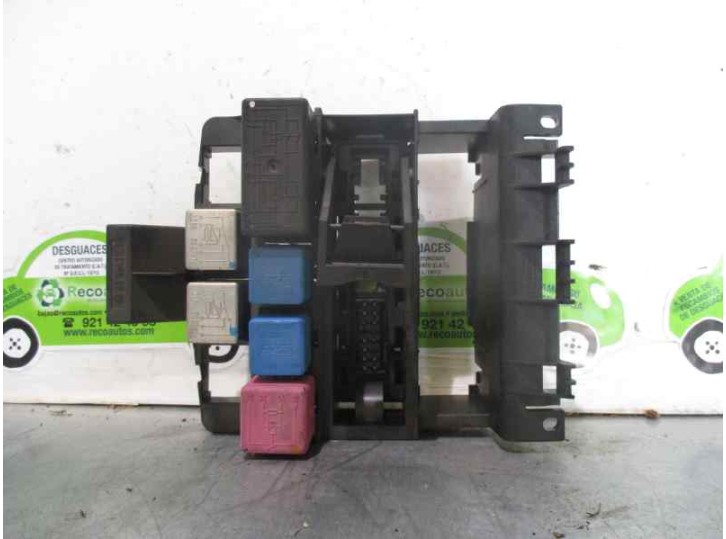 Recambio de caja reles / fusibles para mercedes-benz clase s (w140) berlina 6.0 v12 48v cat referencia OEM IAM 1405456440 085543