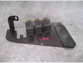 Recambio de caja reles / fusibles para chrysler voyager (gs) 2.5 turbodiesel referencia OEM IAM 4707408 95423B 