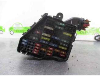 Recambio de caja reles / fusibles para audi a4 berlina (8e) 1.9 tdi referencia OEM IAM 2716614 