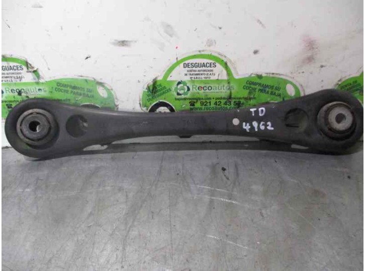 Recambio de brazo suspension inferior trasero derecho para audi a4 berlina (8e) 1.9 tdi referencia OEM IAM 8E0501529K 