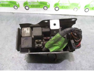 Replacement relay / fuse box for Fiat Marea saloon (185) 2.4 turbodiesel OEM IAM reference 