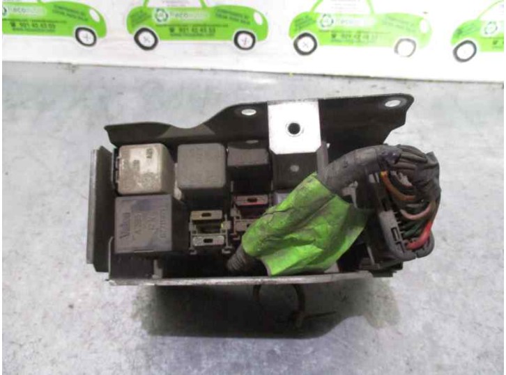 Replacement relay / fuse box for Fiat Marea saloon (185) 2.4 turbodiesel OEM IAM reference 
