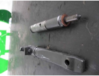 Replacement injector for Opel Vectra B sedan 2.0 DTI OEM IAM reference 09158400 0432193634 