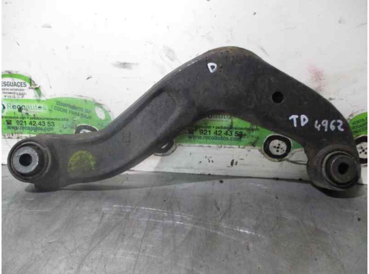 Recambio de brazo suspension superior trasero derecho para audi a4 berlina (8e) 1.9 tdi referencia OEM IAM 8E0505324M 