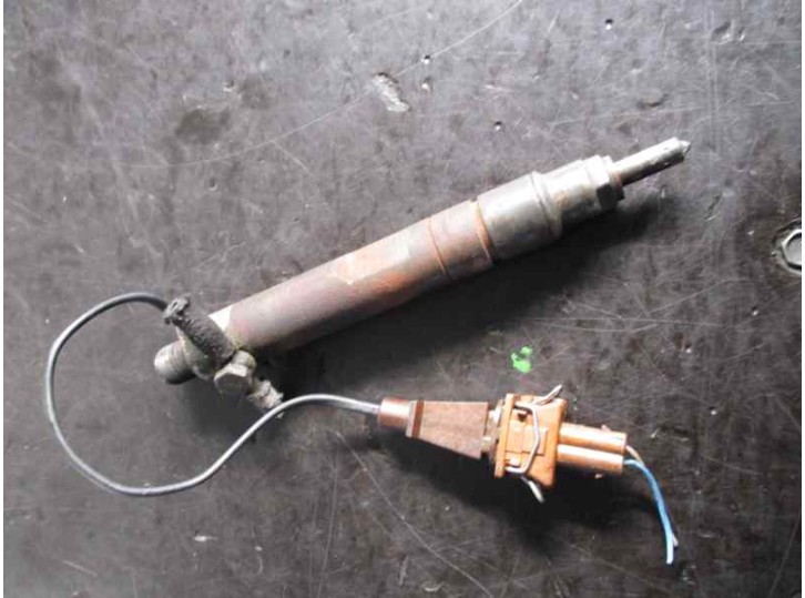 Recambio de inyector para seat ibiza (6k) 1.9 tdi referencia OEM IAM 028130201J KBEL58P94 BOSCH