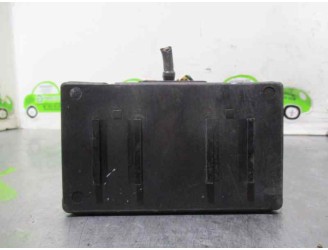 Relay / fuse box replacement part for Citroën C4 Saloon 1.6 HDi cat (9HY / DV6TED4) OEM IAM reference 9632229480 97086100 