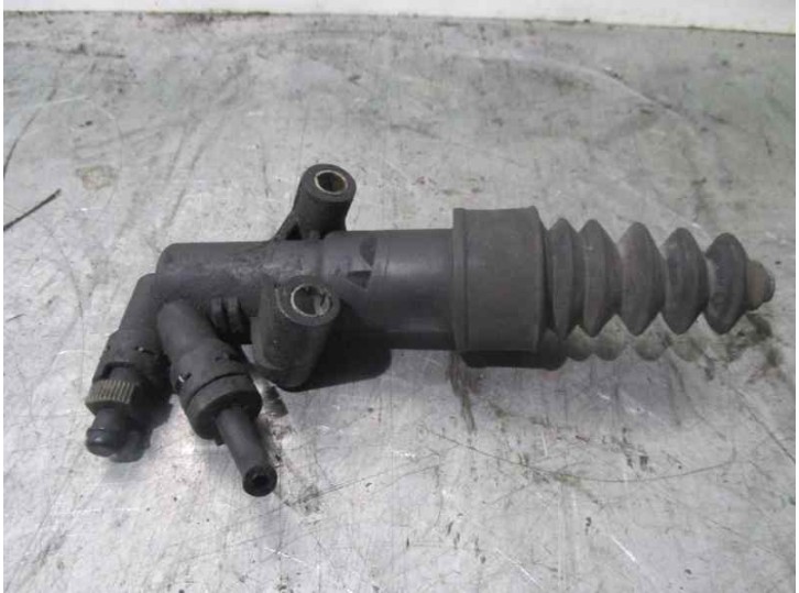 Replacement clutch cylinder for Peugeot 207 1.4 OEM IAM reference 