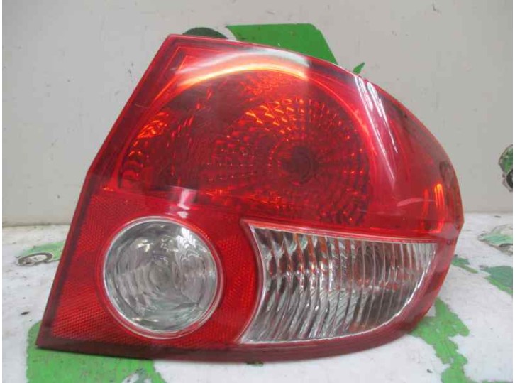 Replacement rear right tail light for Hyundai Getz (TB) 1.1 12V CAT OEM IAM reference 