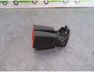 Recambio de enganche cinturon para ford focus lim. (cb8) 1.0 ecoboost cat referencia OEM IAM BM51613K21CA3JA6  5 PUERTAS