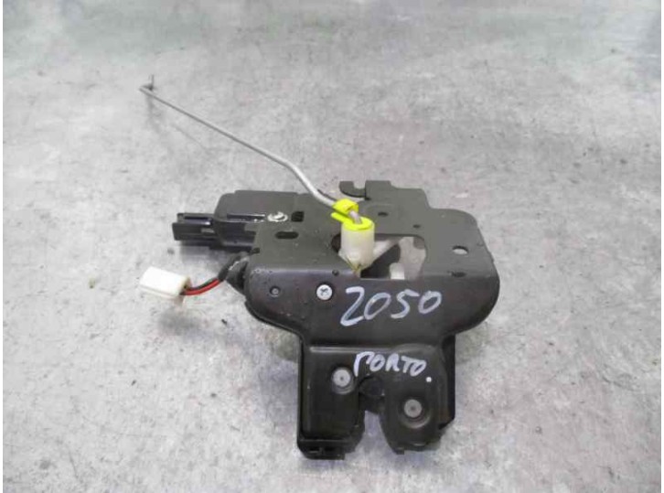 Recambio de cerradura maletero / porton para mazda 3 berlina (bk) 1.6 cd diesel cat referencia OEM IAM BP4L62310B 4 PUERTAS